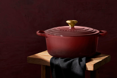 Tapa Le Creuset que circula vapor para retener humedad