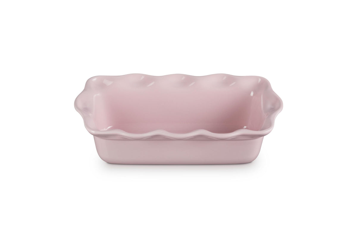 Le Creuset pan para horno Heritage de 9 pulgadas preparado para hornear de forma uniforme.