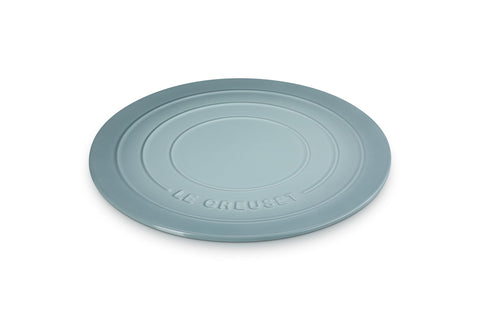 Le Creuset Piedra para Pizza, lado esmaltado facilita deslizamiento suave.