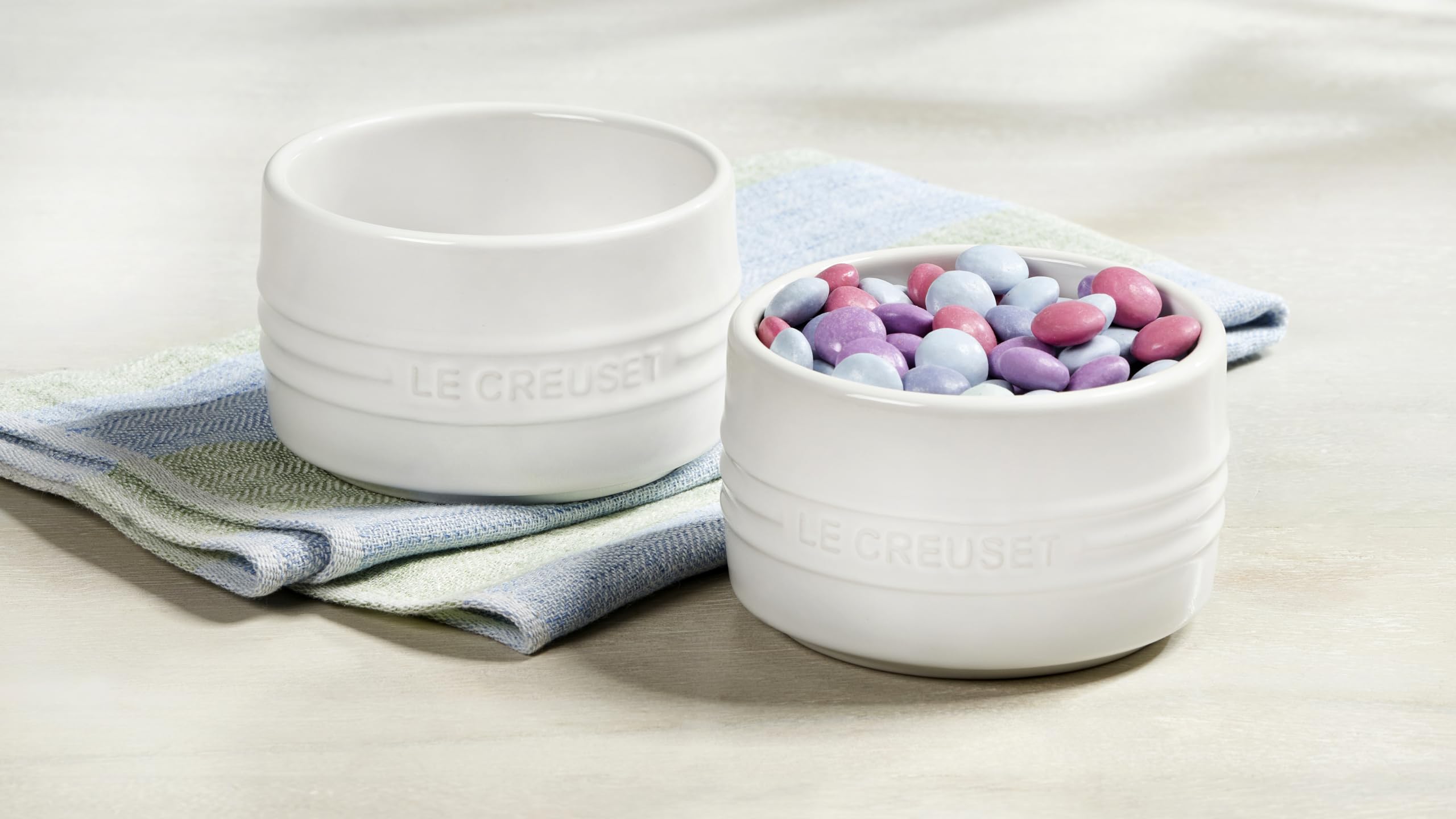 Ramequín Le Creuset Artichaut acabado resistente para uso diario.