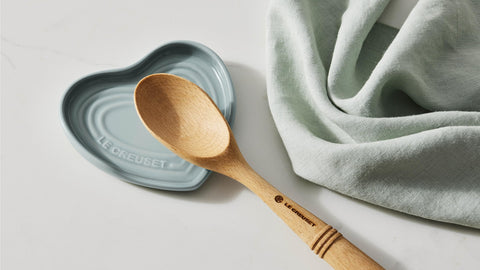 Reposacucharas Le Creuset, material de piedra duradera, uso diario.