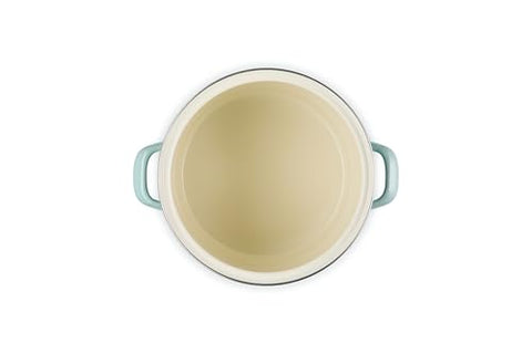 Le Creuset borde de acero inoxidable evita astillados durante uso