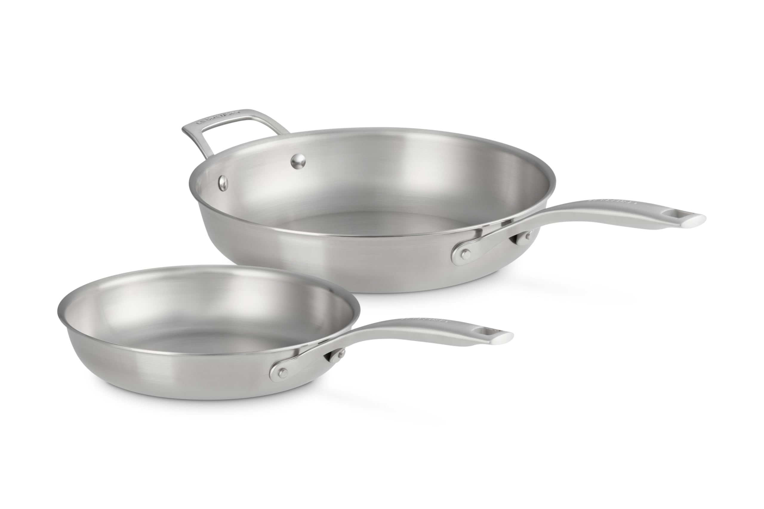 Le Creuset sartén 9,5 pulg: cocción uniforme para sellar carnes.