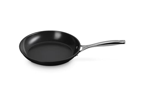 Le Creuset sartén 10 pulgadas antiadherente, distribución uniforme del calor.