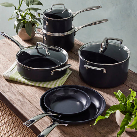 Le Creuset sarten ceramica antiadherente 11 pulgadas mango permanece frio durante coccion