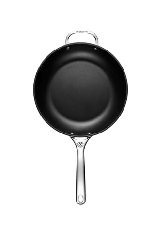 Le Creuset Sartén antiadherente reforzada PRO interior texturizado para dorar y sellar sabores.