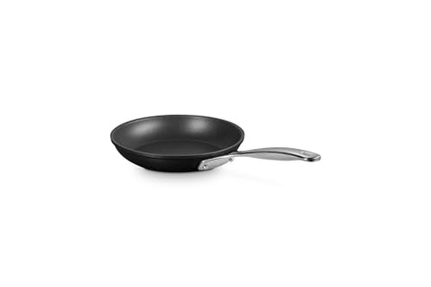 Le Creuset antiadherente con recubrimiento triple reforzado para mayor durabilidad