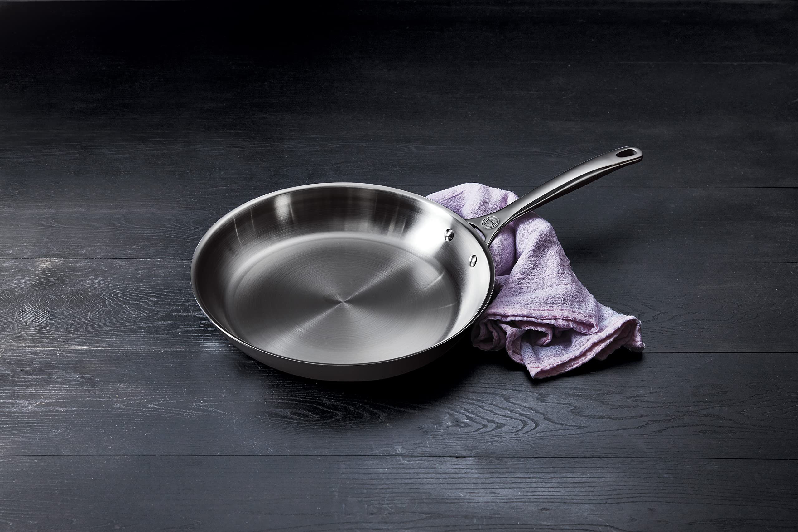 Le Creuset Tri-Ply apta para lavavajillas y utensilios de metal
