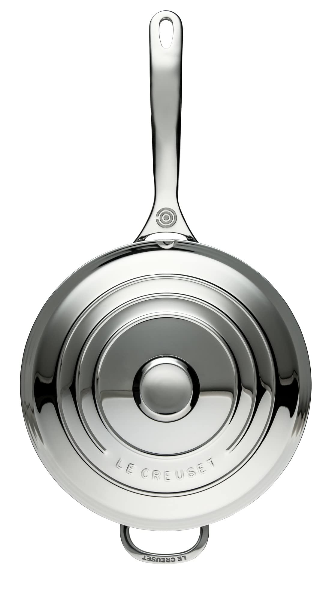 Le Creuset Saucier triple capa tapa con ventilación integrada para evitar desbordes.