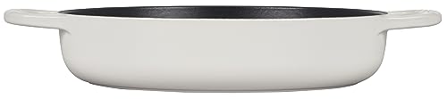 Le Creuset Signature sarten hierro 11 pulgadas blanco, manijas ergonómicas para manejo seguro.