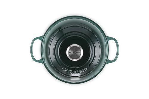 Le Creuset tapa cúpula para pan Artichaut evita vapor excesivo.