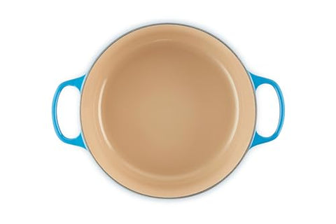 Le Creuset tapa muestra circulación de vapor y retiene humedad.