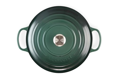 Le Creuset Tapa hermética Artichaut circula vapor y mantiene humedad.