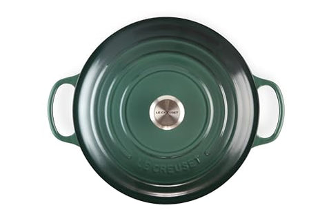 Le Creuset Tapa hermética Artichaut circula vapor y mantiene humedad.