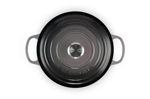 Le Creuset tapa esmaltada con circulación de vapor para conservar humedad.