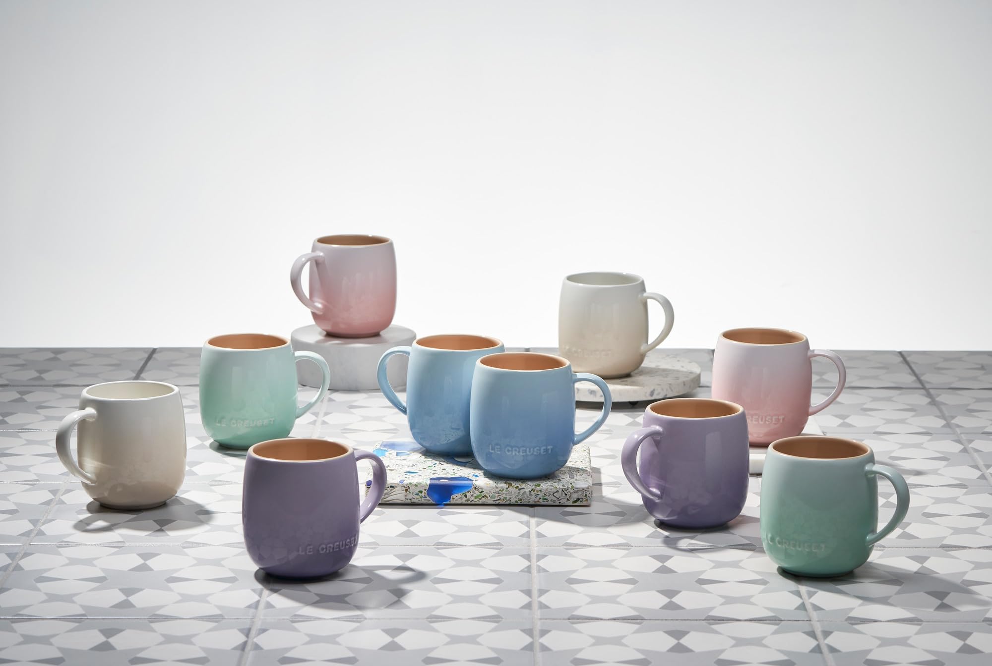Le Creuset rosa concha apta para lavavajillas, horno y microondas.