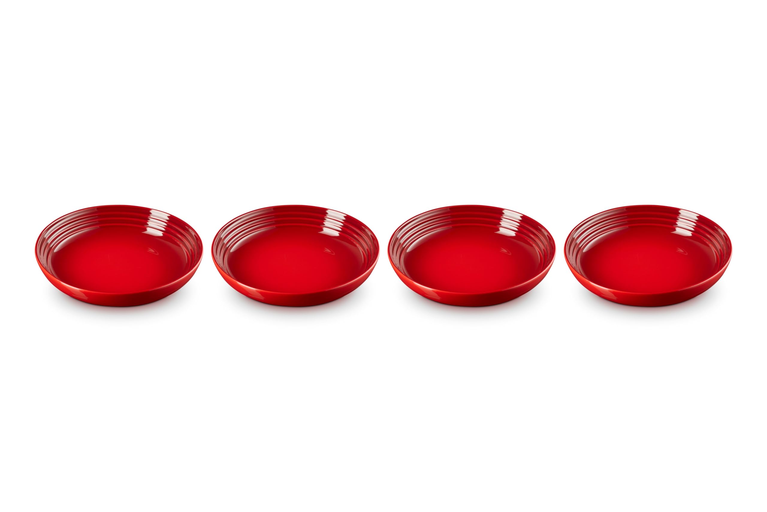 Le Creuset tazones de pasta cerise, juego de 4 para servir porciones generosas con estilo.