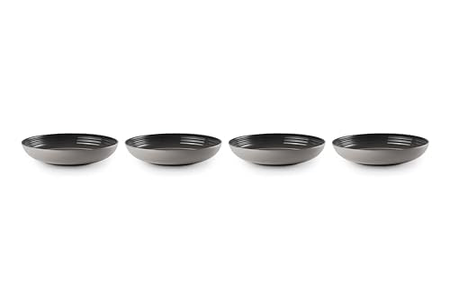 Le Creuset tazones pasta esmaltado resistente a manchas y rayones.