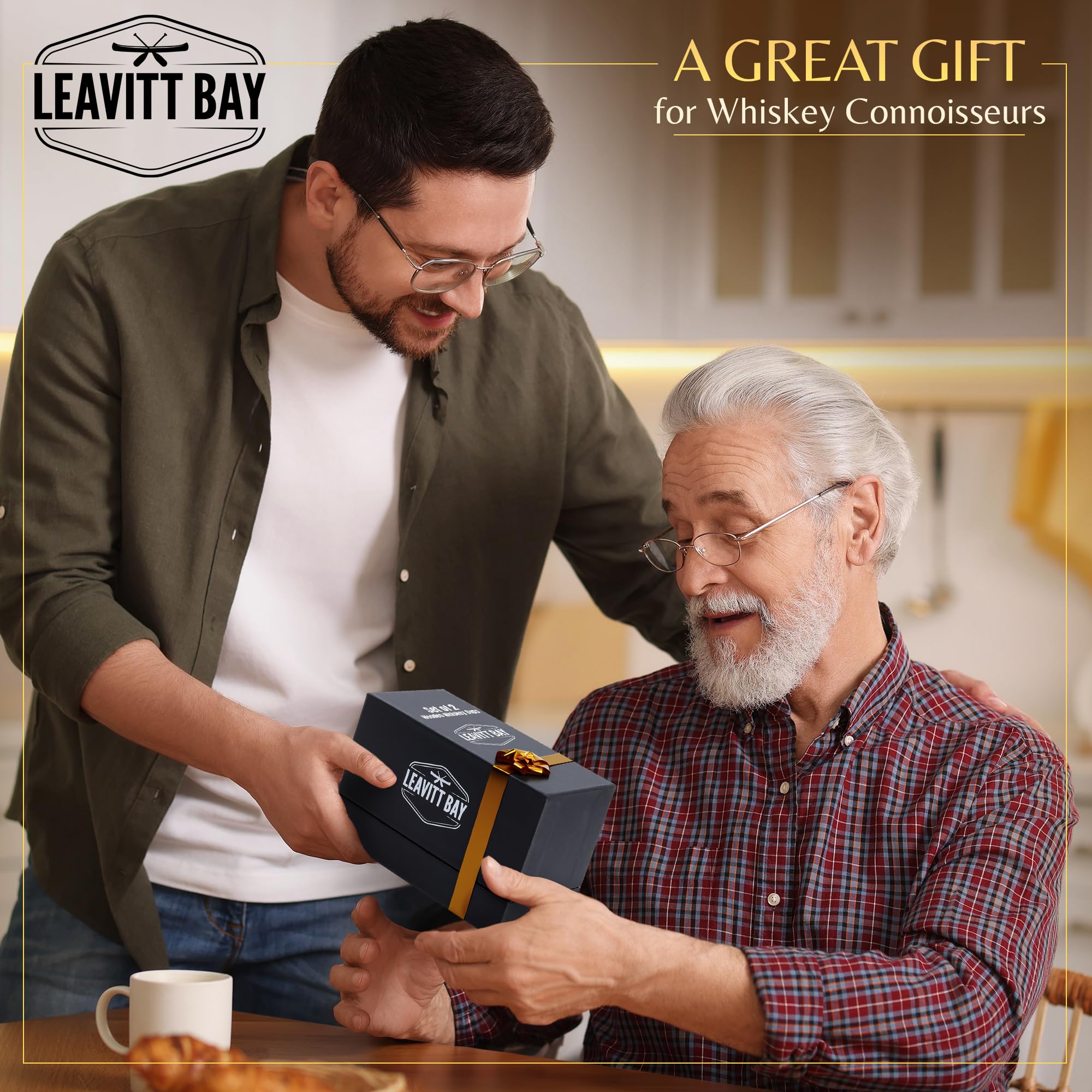 Vasos Leavitt Bay whisky teca con cuidado de aceite para brillo continuo.