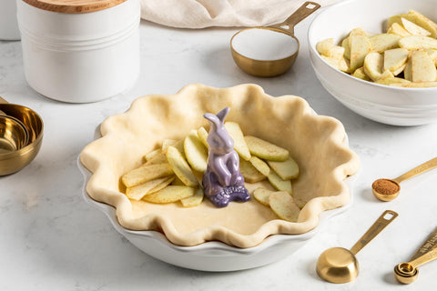 Le Creuset cucharas medidoras oro, set elegante para una cocina ordenada.