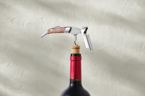 Le Creuset destapacorchos abrebotellas integrado para servicio eficiente