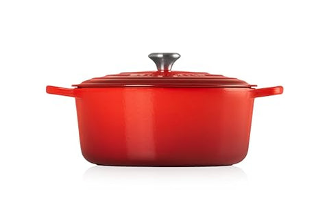 Le Creuset mango ergonómico cerise, cómodo agarre para moverla.