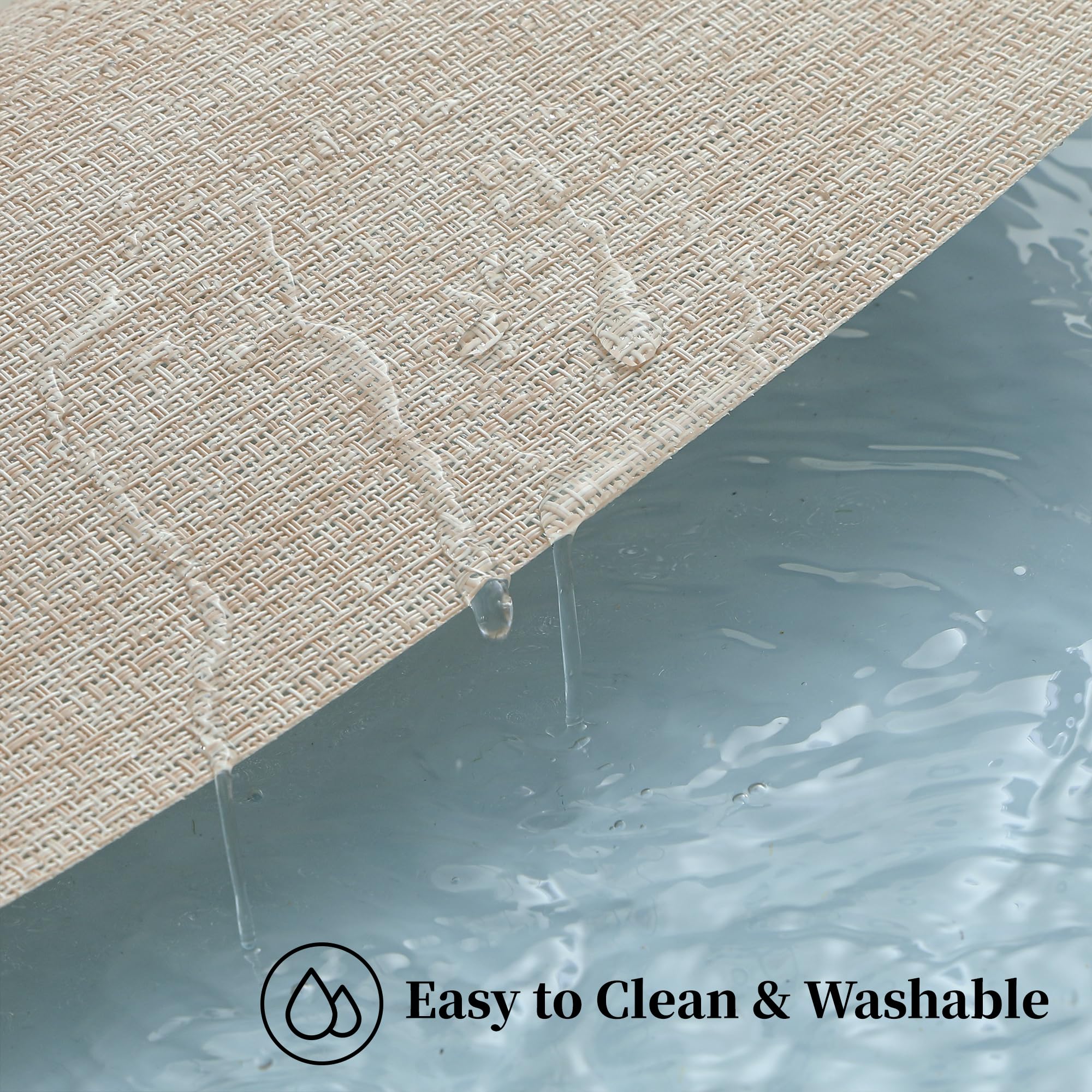 Leetaltree mantel beige con textura de vinilo trenzado para un look versátil.