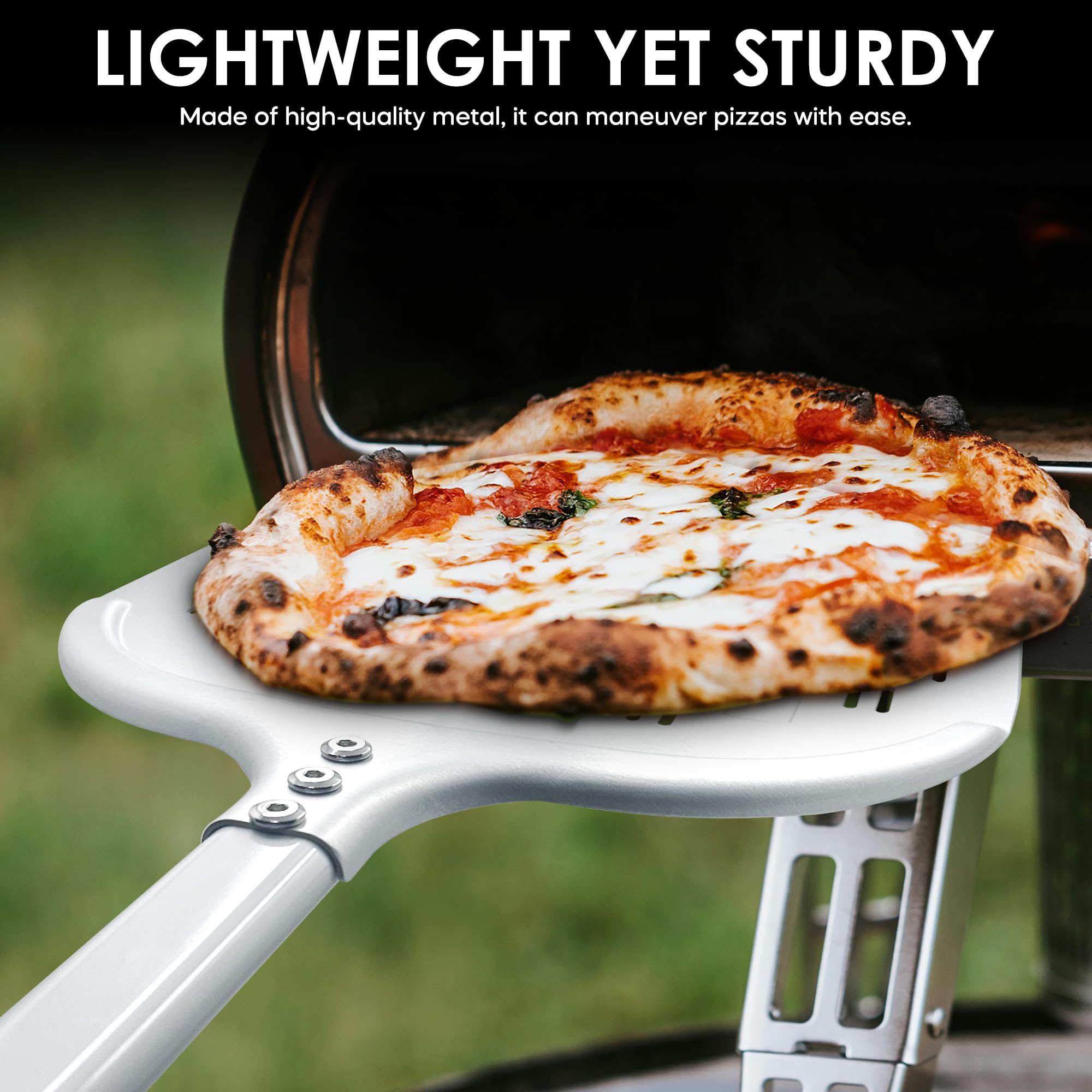La pala Leightszen para pizza sirve también para pan y pasteles.