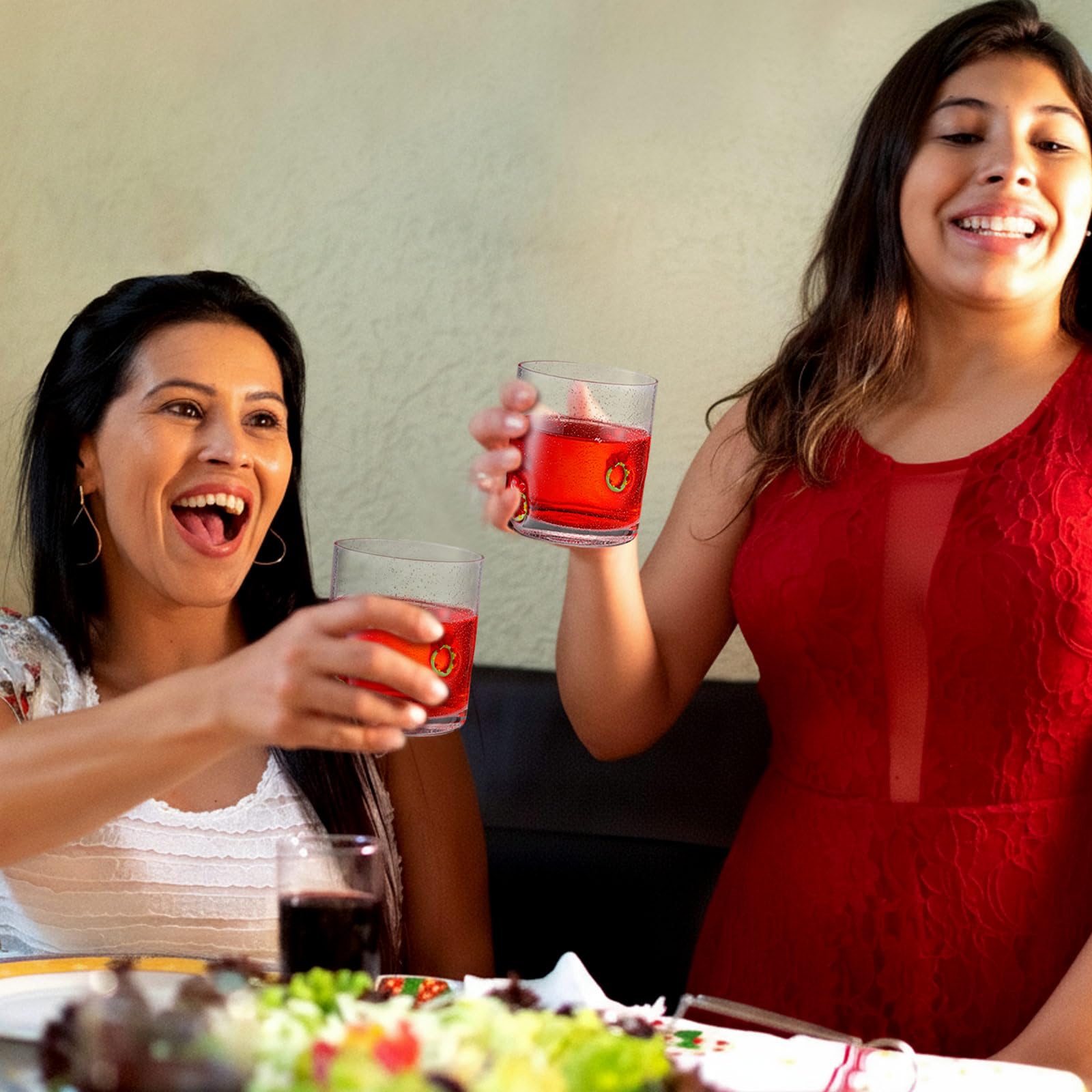 Vasos LemonRoad versátiles para jugos y bebidas, ideales para reuniones.