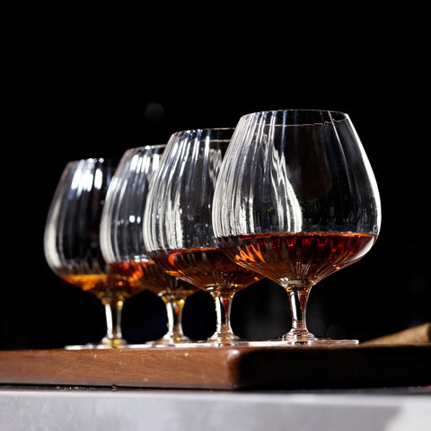 Vaso Lemonsoda de bourbon, diseño elegante que mejora la experiencia.