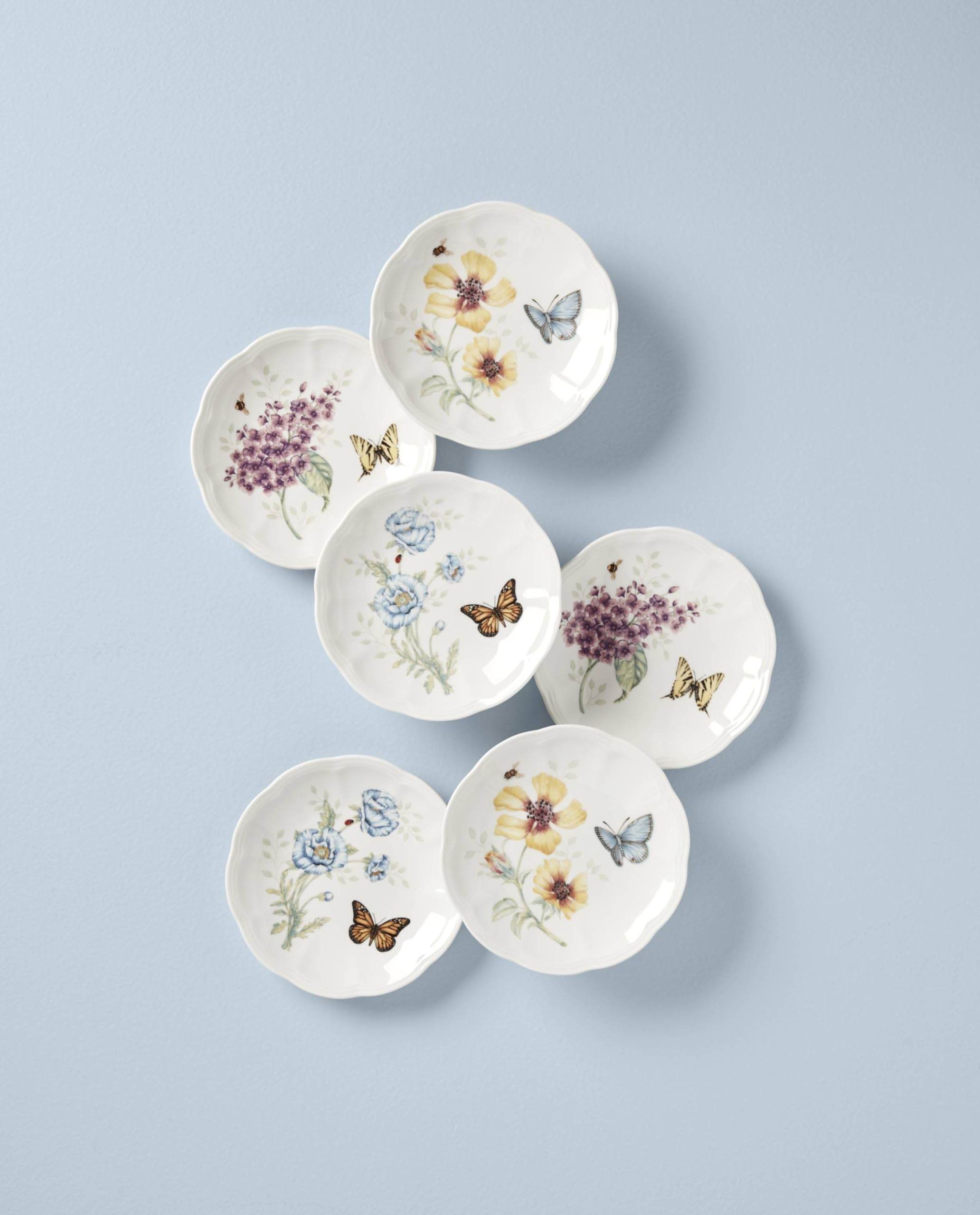 Lenox Butterfly Meadow con bordes escallopados para presentación elegante