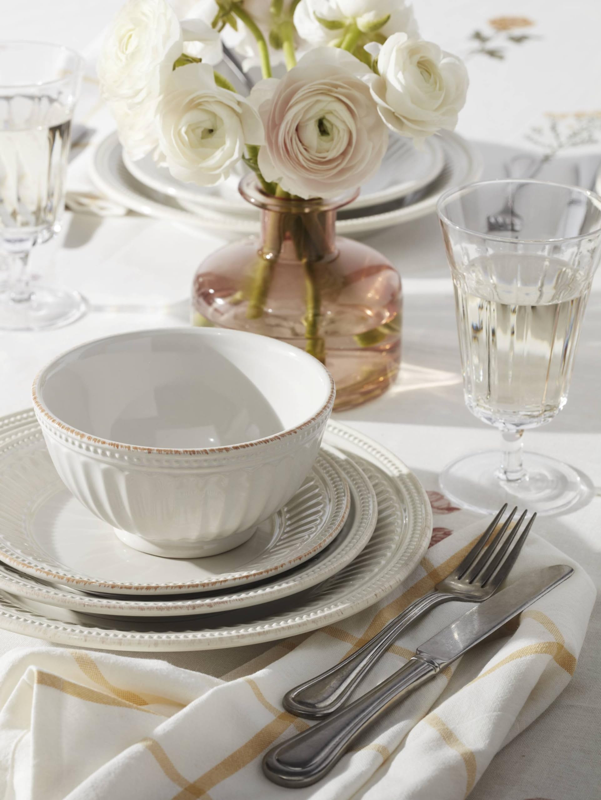 Servicio para 4 Lenox French Perle ideal para cenas familiares