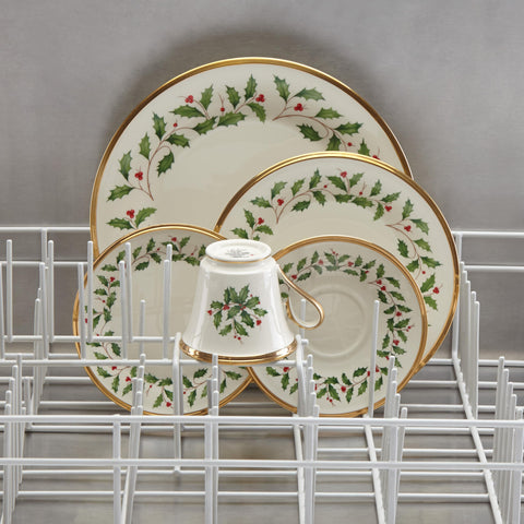 Lenox Holiday, taza de té: detalle dorado para momentos de té.