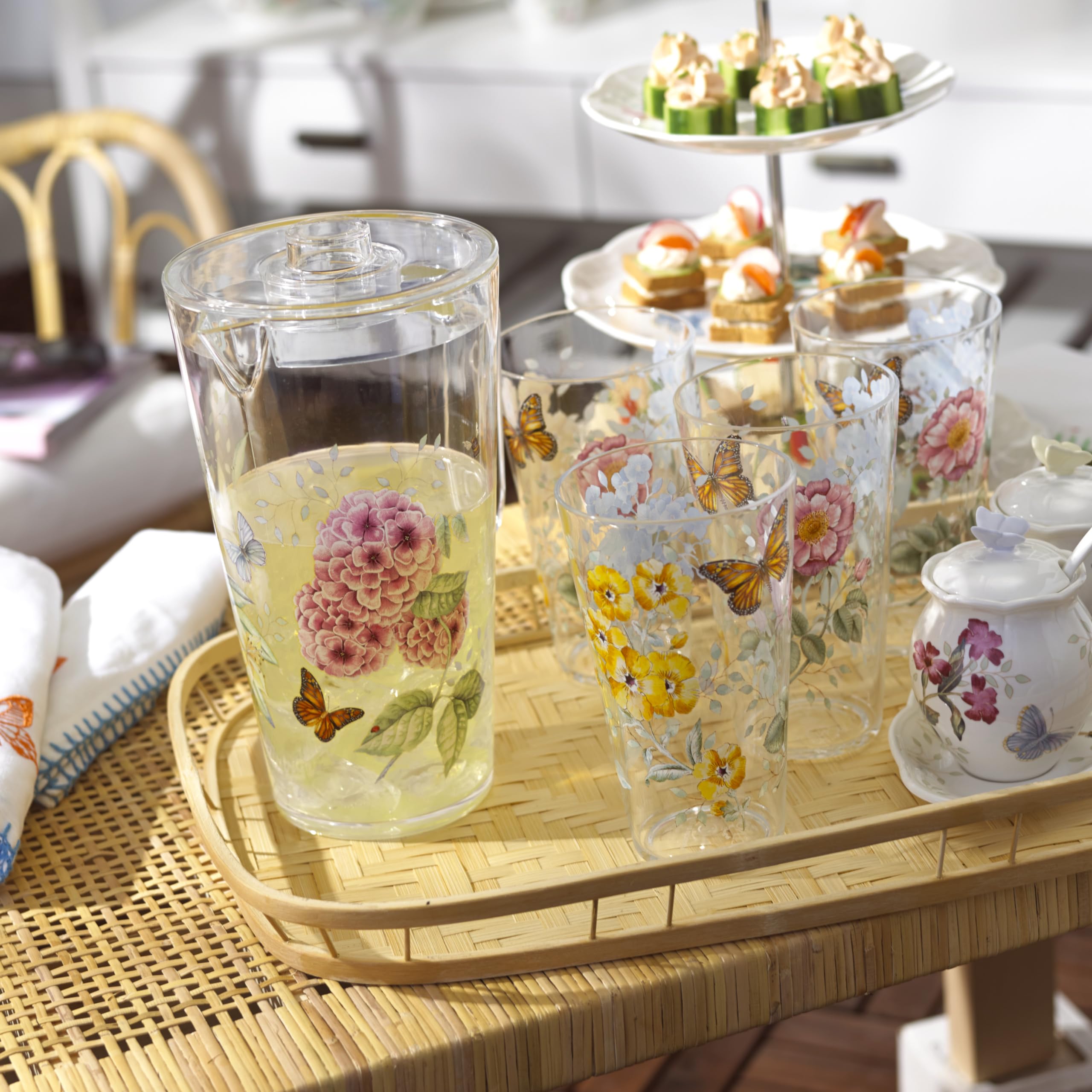 Lenox Butterfly Meadow lavado manual para conservar brillo y durabilidad.