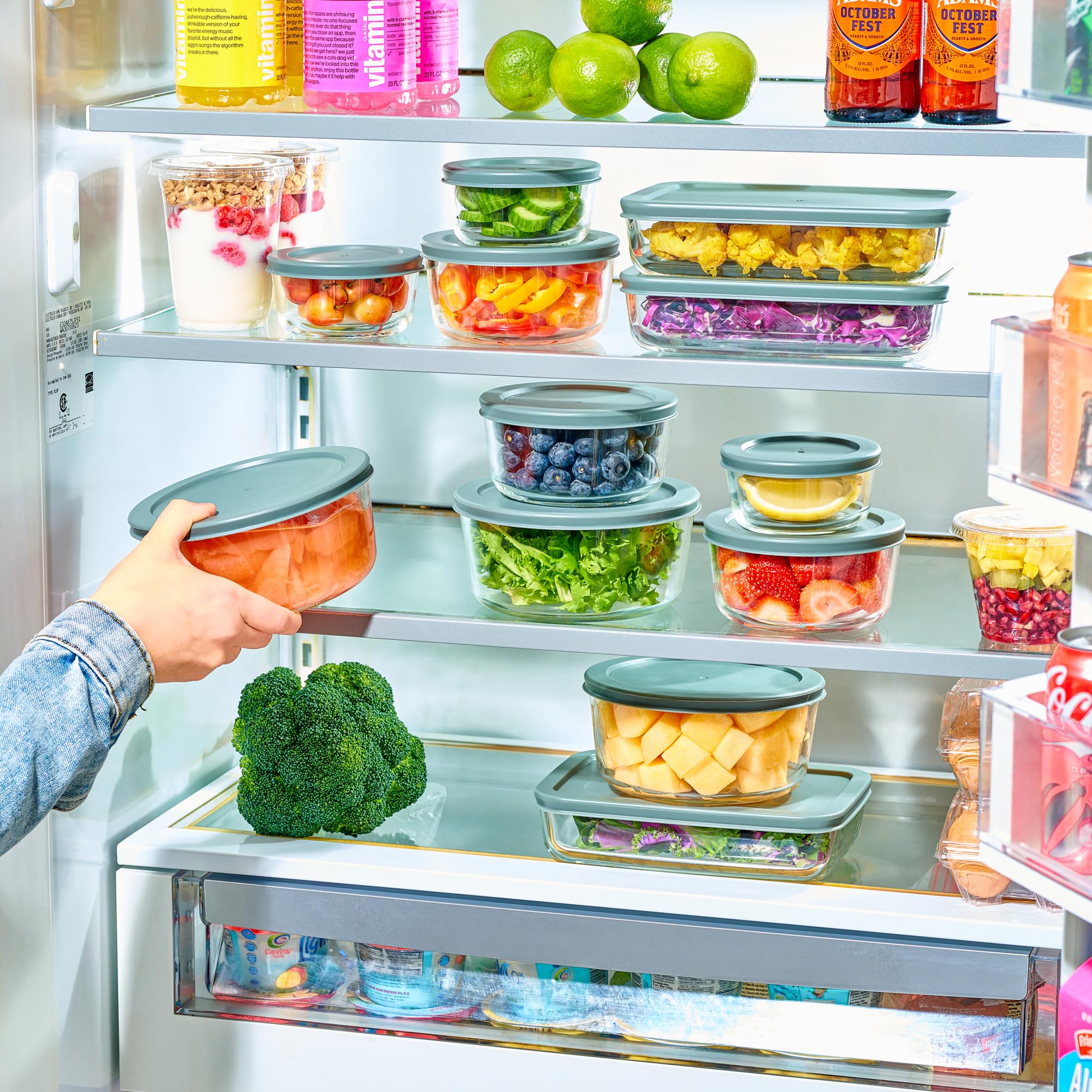 Le'raze, recipientes de vidrio redondos apilables para recetas y sobras.