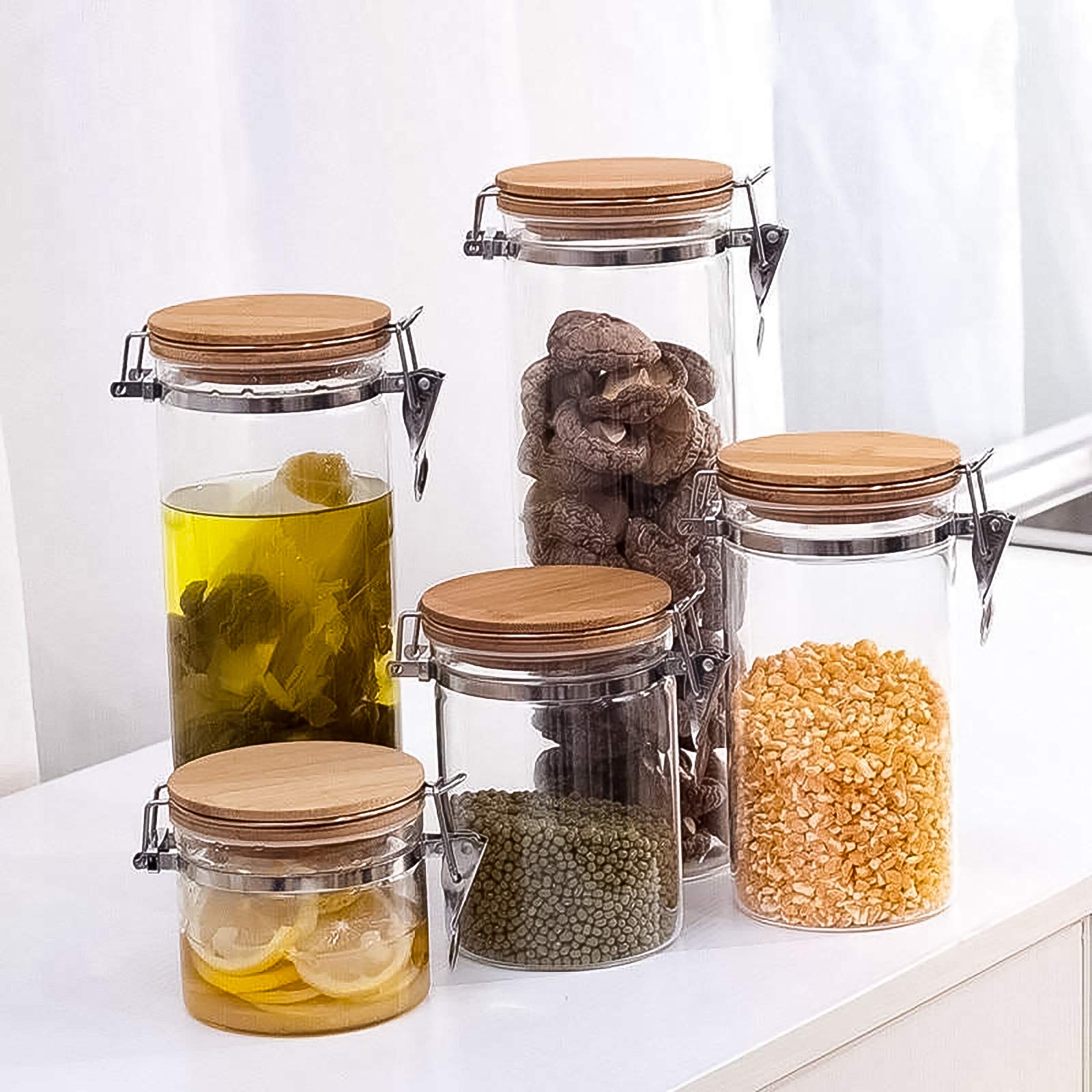 Frascos Le'raze con vidrio transparente para identificar rápidamente los ingredientes.