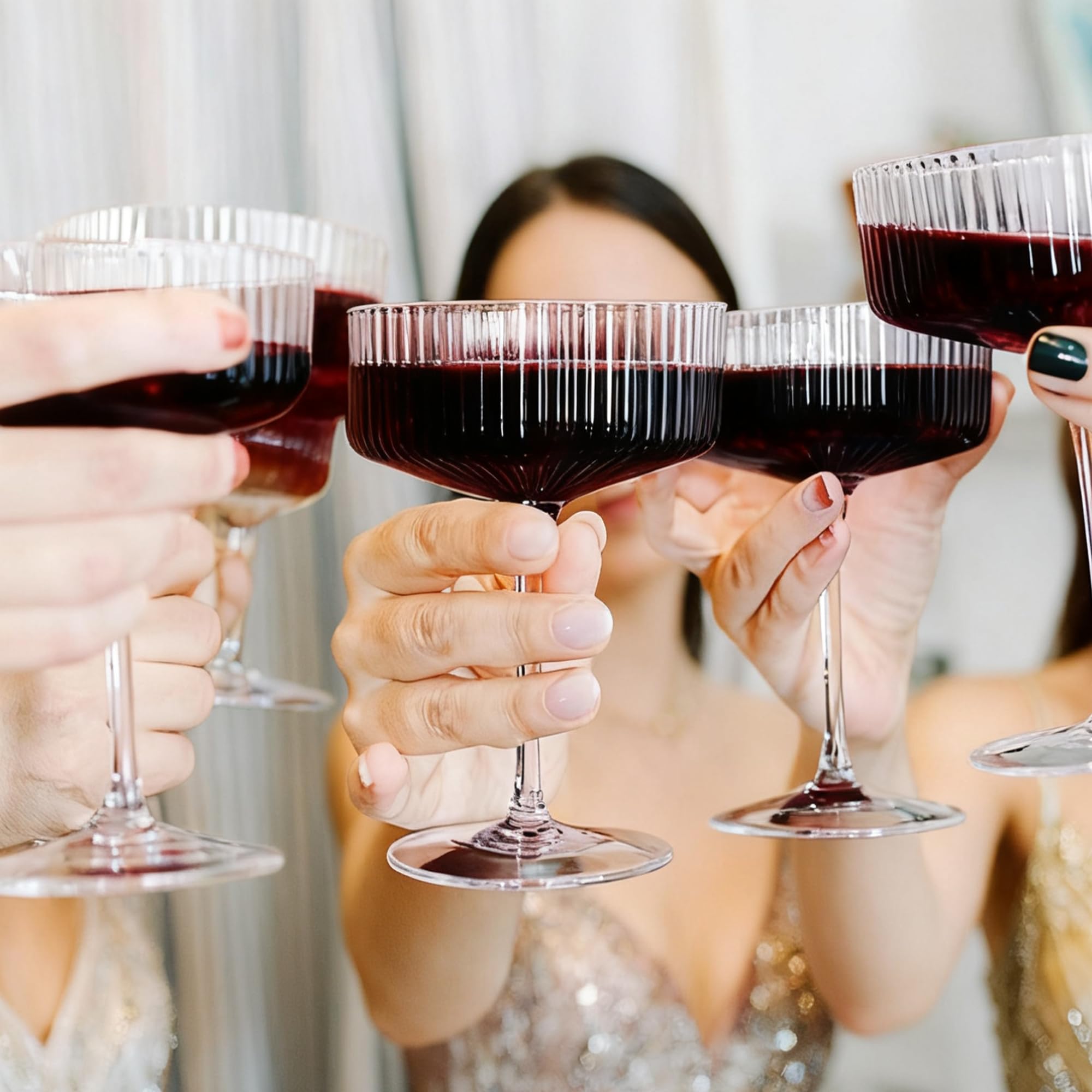 Vasos LEYIQU apilables con empaque seguro y diseño compacto