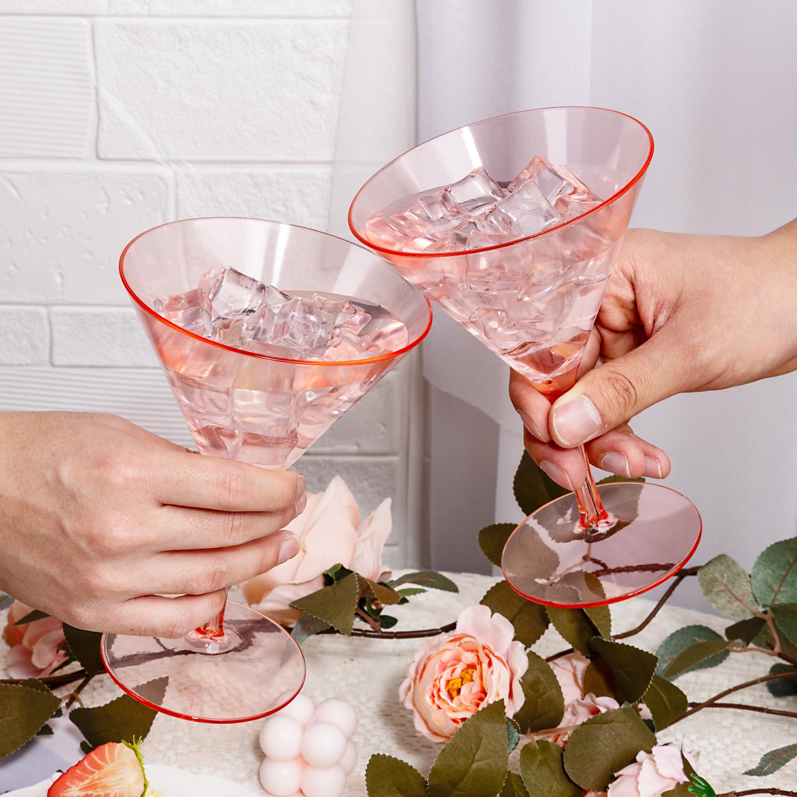 Set Liacere de 6 copas martini, ideales para bar en casa.