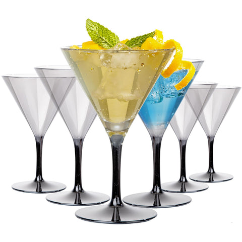Vasos Liacere Martini de plástico 11 oz con acabado dorado, ideales para fiestas al aire libre.