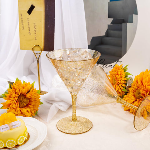 Vasos martini plásticos Liacere ligeros y duraderos para interior o exterior