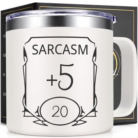 Taza Lifecapido DnD 14oz con sarcasmo frente, ideal para sesiones de juego con estilo.