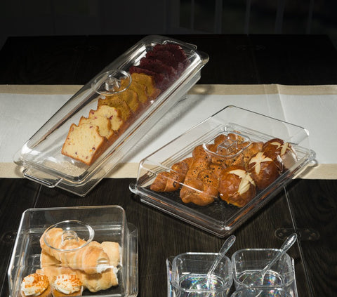 Bandeja para bocadillos de Lillian Tablesettings con tapa, práctica para buffets.