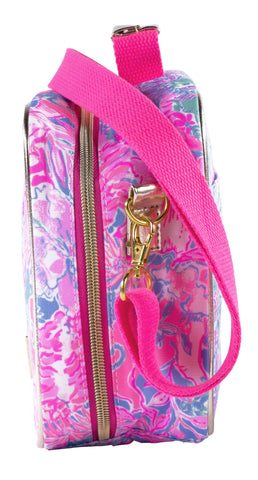 Correa ajustable y removible de Lilly Pulitzer para llevarla con comodidad.