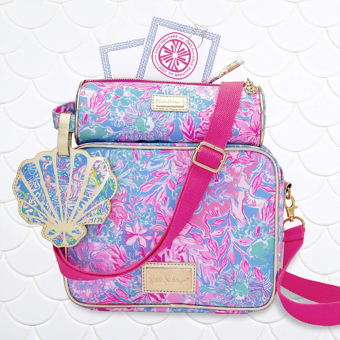 Diseño Viva La Lilly con placa metálica elegante de Lilly Pulitzer.
