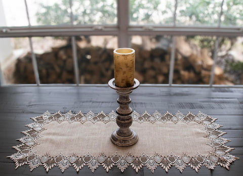 Linens, Art and Things: perfecto para mesa de comedor en ocasiones especiales.