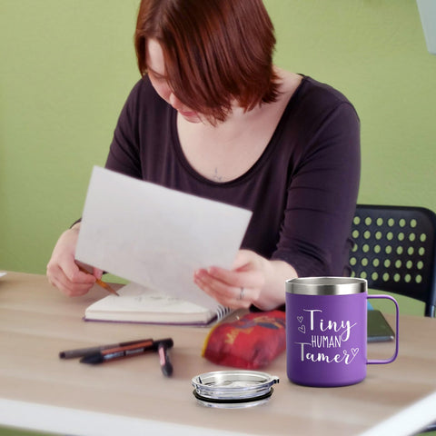 Taza LiqCool para uso en la escuela, útil para docentes y estudiantes.
