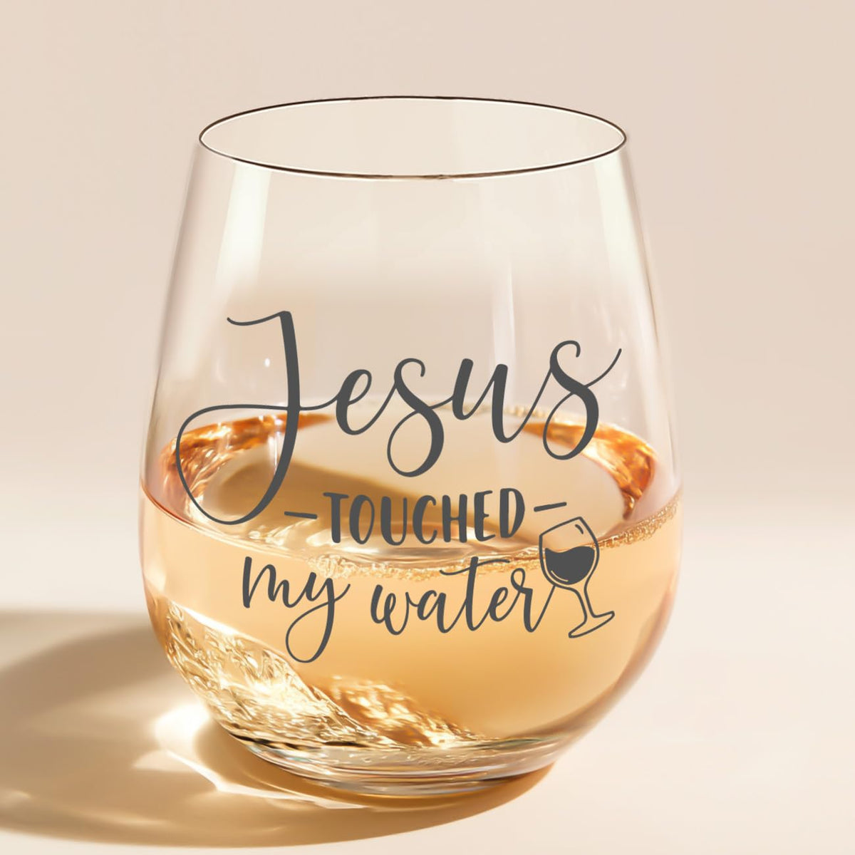 Vaso LITTLEBIGGER sin tallo con la frase Jesus Tocó Mi Agua, ideal para brindar