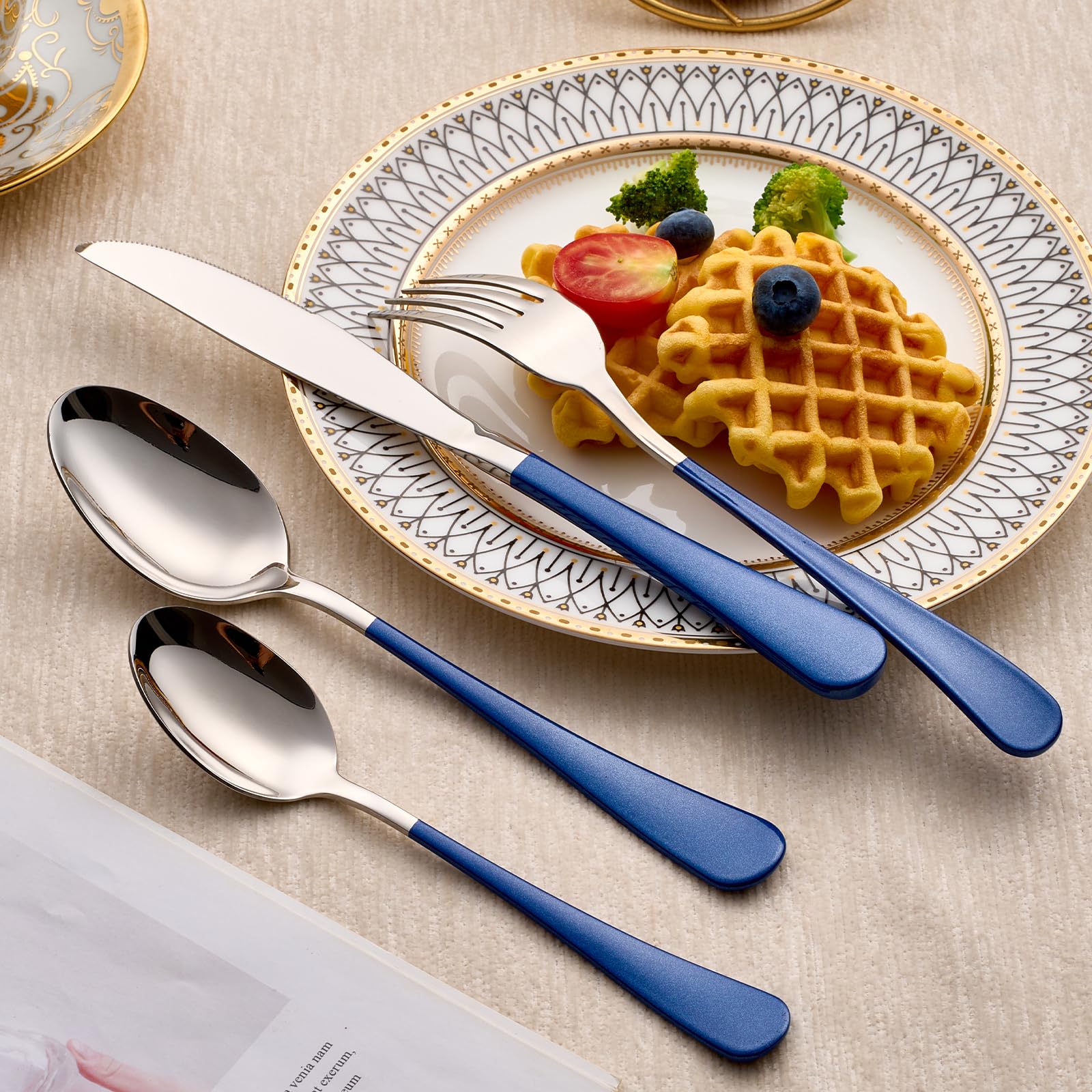 LKTDYMEG set para cuatro, ideal para cenas en familia.