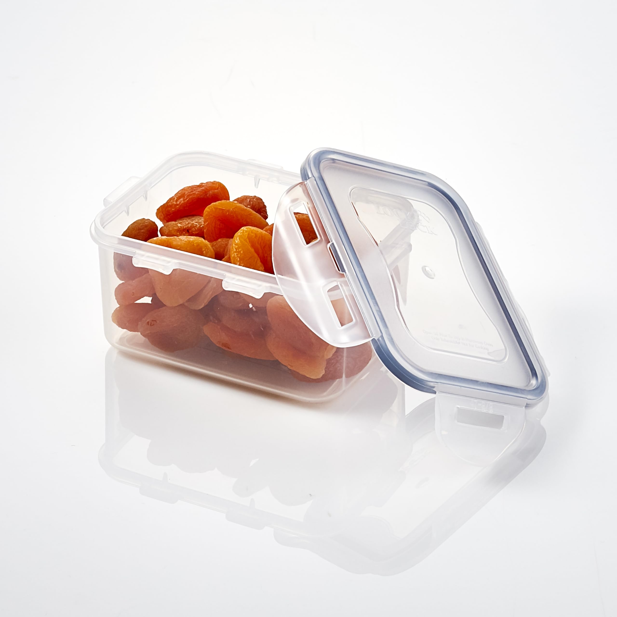 LocknLock contenedor rectangular con diseño apilable para maximizar el espacio en la cocina.