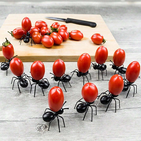 Loizziuy palitos de fruta con forma de hormiga, fáciles de agarrar para meriendas.
